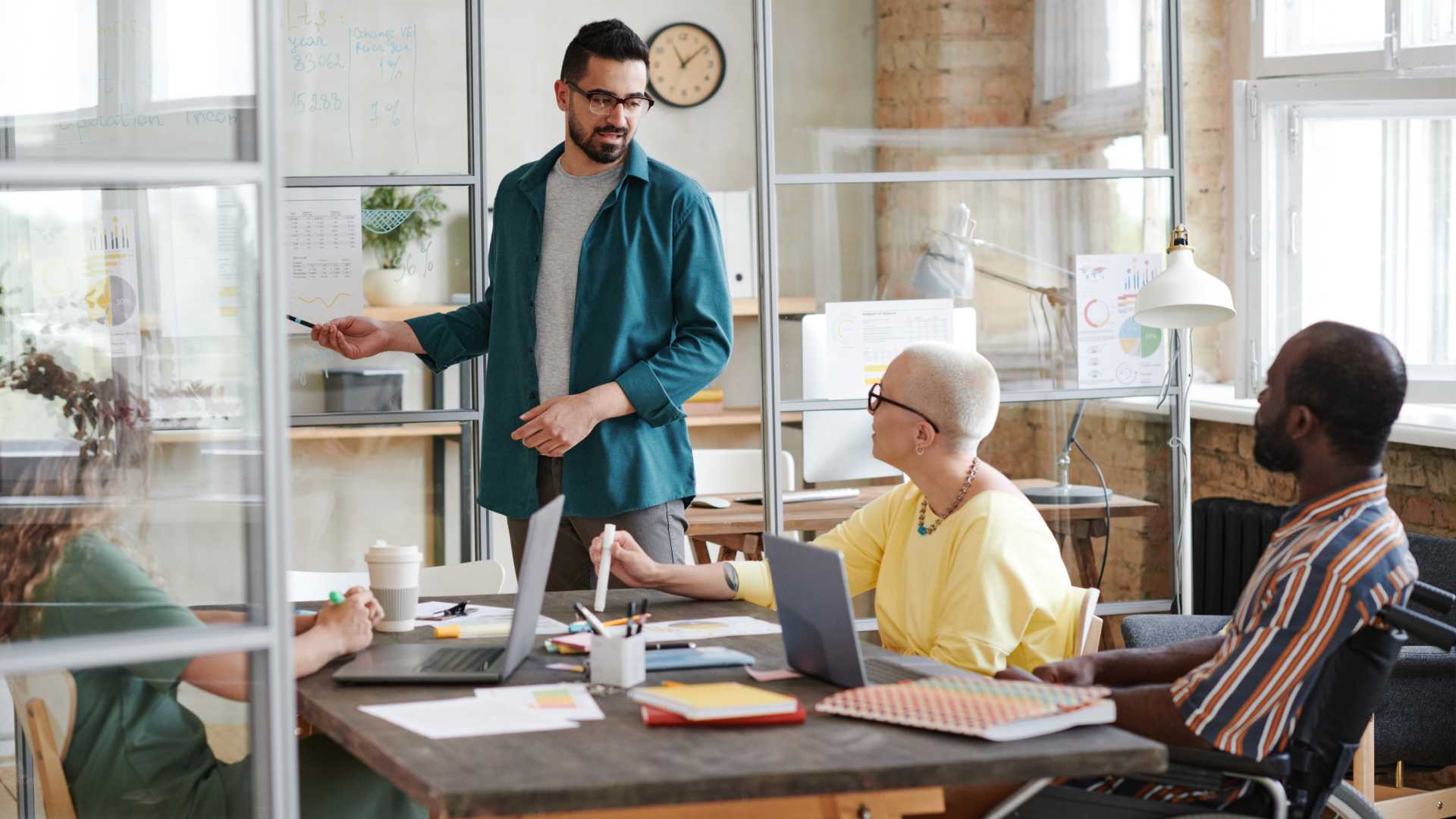 Sales Closers for Hire The Ultimate Guide to Scaling Your Revenue Team with Expert Closers